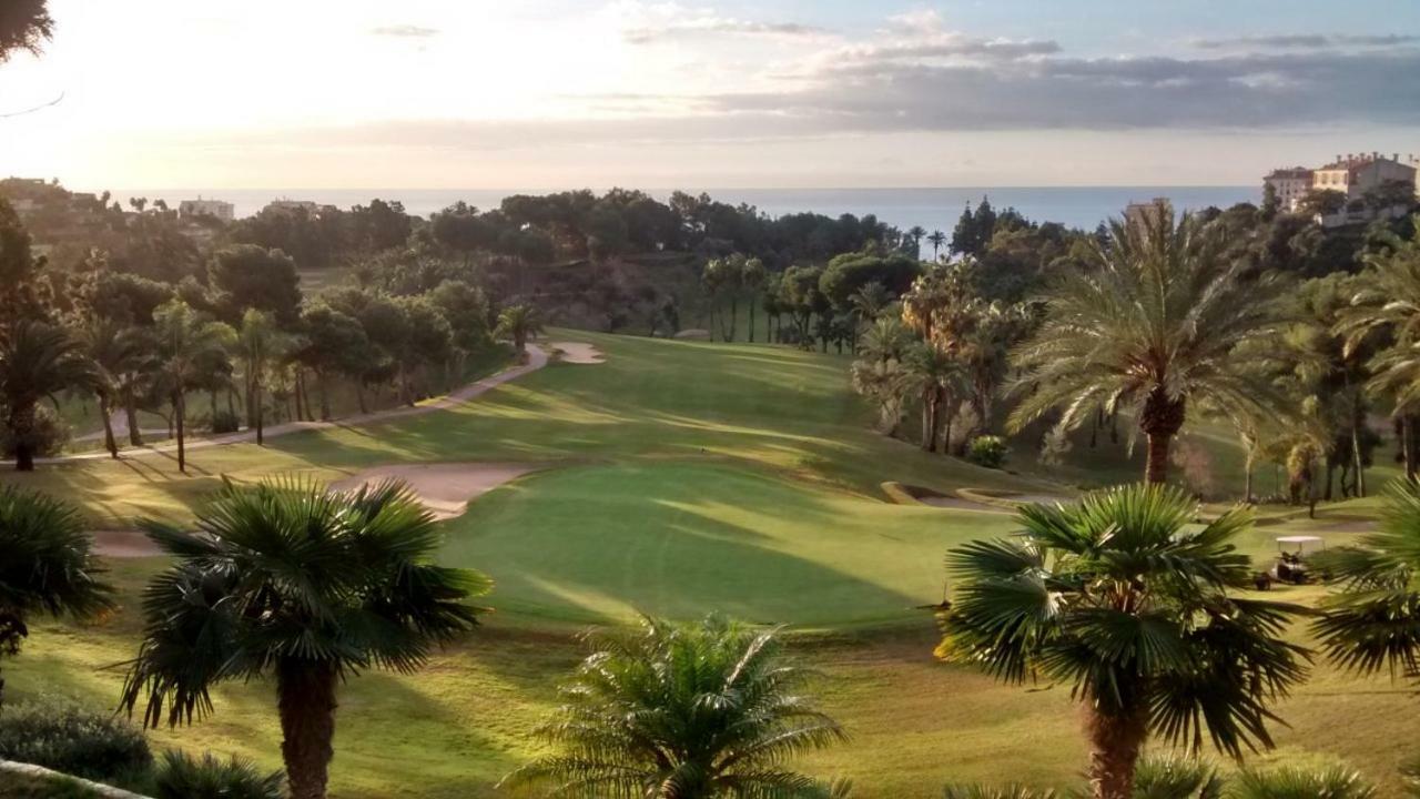 Magnificent Port-Beach 5* Luxury Residence Benalmádena Exteriör bild